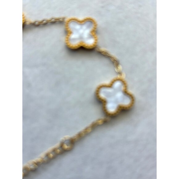 Gold-Plated Bracelet With White Flower Accents & Adjustable Chain For Women - Picture 3 of 3